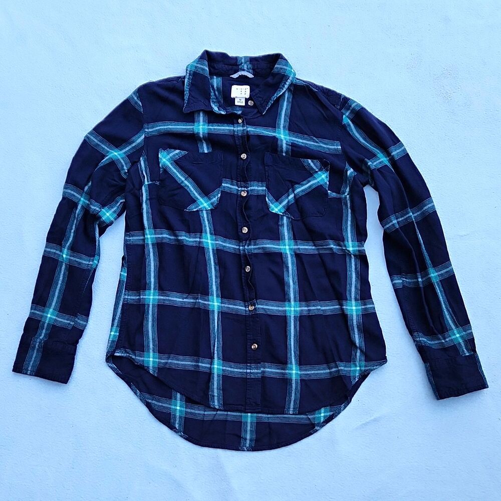 A New Day Women M Navy Blue Teal Plaid Button Down Flannel Shirt High Low Y2k